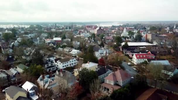 Antennen Högt Skott Över Nya Bern North Carolina — Stockvideo