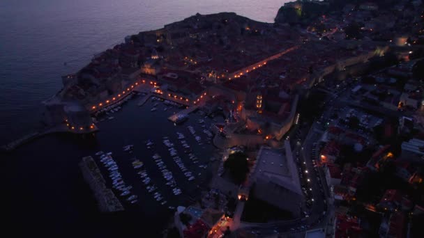 Luz Ciudad Brillan Viejo Centro Medieval Dubrovnik Con Cielo Colorido — Vídeos de Stock