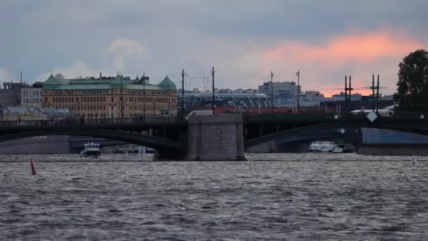 Petrohrad Cityscape Neva River Během Západu Slunce Rusku Statický Záběr — Stock video