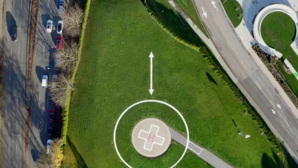 Zone Atterrissage Une Ambulance Aérienne Dans Hôpital Vue Depuis Birds — Video