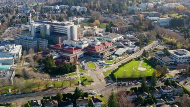 Vista Aérea Del Hospital Infantil Vancouver Canadá Hermoso Día Escena — Vídeos de Stock