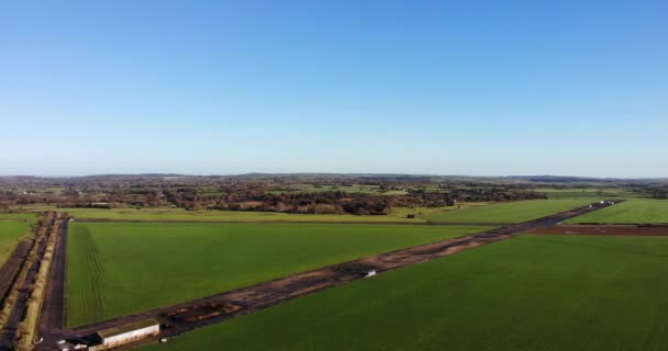 Aerial Panning Left Shot Old Airstrip Raf Upottery Smeatharpe Devon — ストック動画