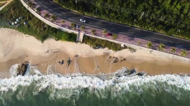 Carretera Costera Playa Arena Olas Del Océano Golpeando Costa Escapada — Vídeos de Stock