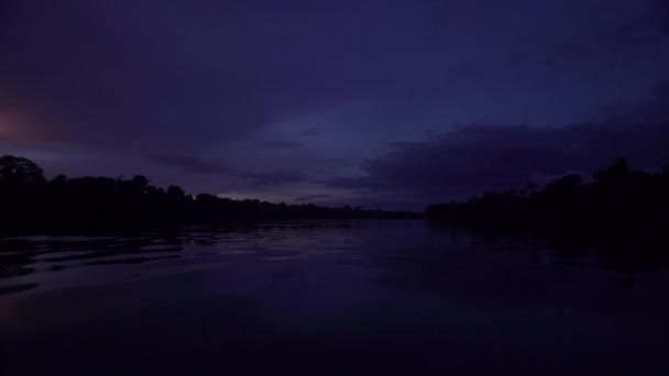 Amazon Nehrinde Gece Vakti Çekimleri — Stok video