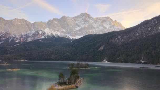 Nsansız Hava Aracı Almanya Daki Eibsee Dağı Gölünün Üzerinde Alpengspitze — Stok video