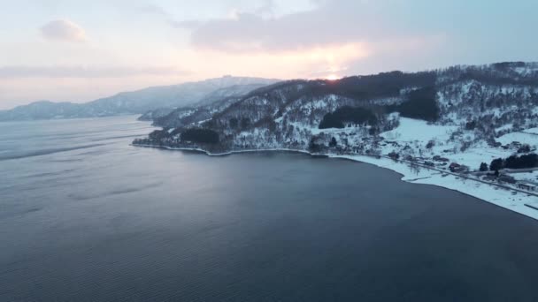 Tramonto Sul Lago Toya Riva Innevata Paesaggio Pendenza Hokkaido Aerea — Video Stock