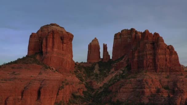 Zonsondergang Luchtfoto Van Sedona Arizona Gezien Vanaf Halve Maan Picknickplaats — Stockvideo