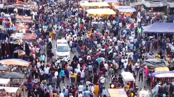 High Angle View Police Car Trying Make Way Crowded Streets — Stock Video