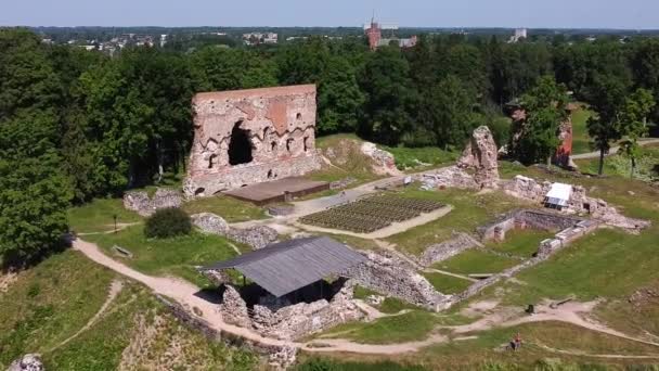 Estonya Viljandi Ordulinnus Yaklaşan Antresi — Stok video