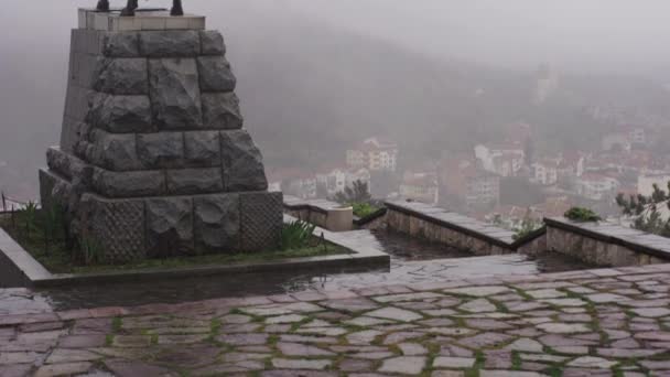 Monumento Cima Montaña Stara Planina Los Balcanes Vratsa Bulgaria Mientras — Vídeos de Stock