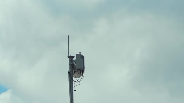 Signal Tower Facing Right Mobile Phone Antenna Cloudy Sky — Stock Video