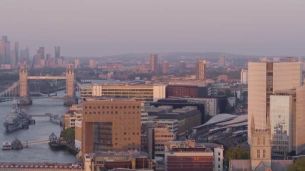 Captura Zoom Ciudad Londres Atardecer Para Revelar Shard — Vídeos de Stock