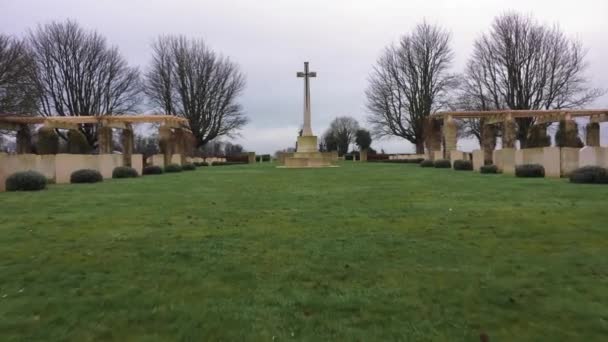 Roggen Kriegsfriedhof Der Normandie — Stockvideo