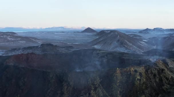 冰岛景观中的新火山山 休眠的Geldingadalsgos火山口 — 图库视频影像