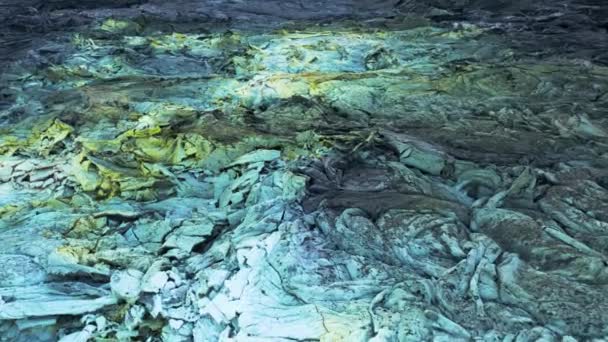 Deposito Minerale Colorato Sulla Superficie Del Campo Lavico Strati Solidi — Video Stock