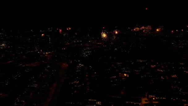 Nieuwjaar Vieren Ijsland Met Prachtig Vuurwerk Hele Stad Luchtfoto — Stockvideo