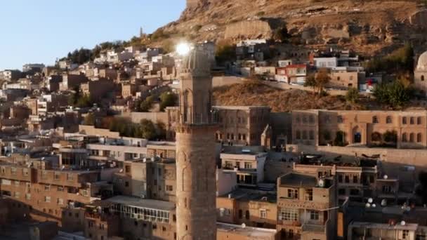 Great Mosque Minaret City Mardin Nestled Rocky Hills Sunset Turkey — Stok Video