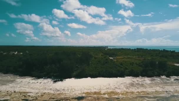 Juta Mundur Perlahan Tenggelam Bawah Drone Ditembak Pantai Mimpi Sepi — Stok Video