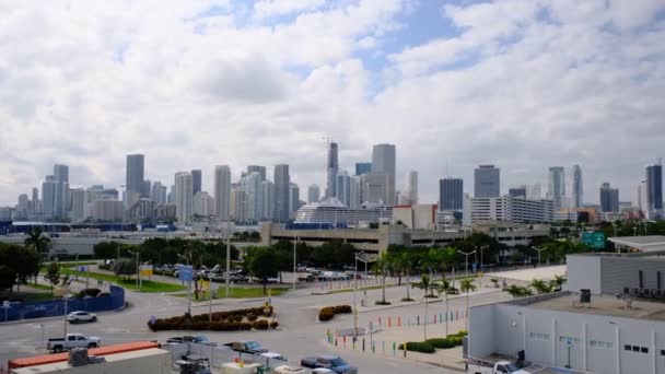 Skyline Del Centro Miami Affaccia Grattacieli Grattacieli Condomini Grandi Condomini — Video Stock