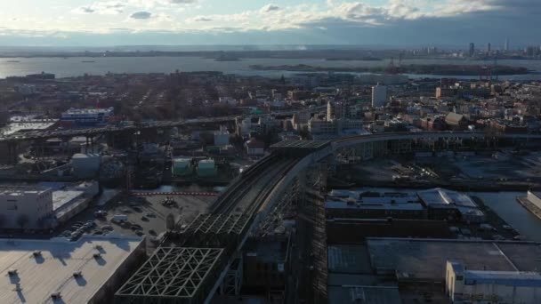 Aerial Flight Brooklyn New York City Elevated Subway Tracks Traffic — Stock Video