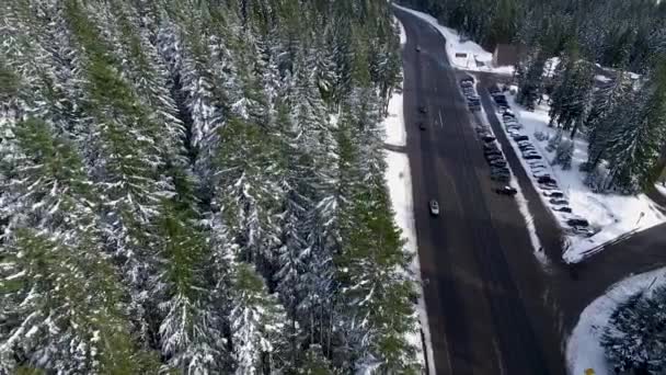 Над Головою Звисає Автострада Веде Американських Гірськолижних Курортів — стокове відео