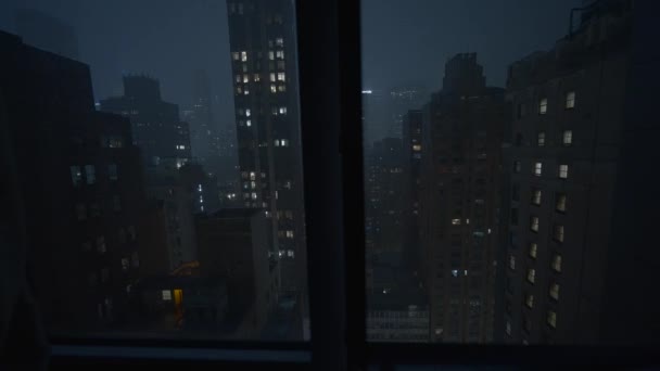 Manhattan Nowy Jork Widok Przez Okno Nocy Podczas Burzy Piorunami — Wideo stockowe
