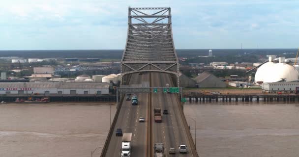 Aereo Delle Auto Sul Ponte Horace Wilkinson Baton Rouge Louisiana — Video Stock