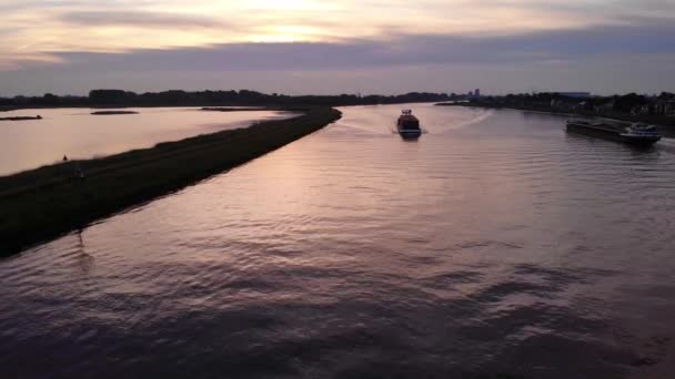 Aerial Sunset View River Noord Cargo Ship Travelling Crezeepolder Nature — 비디오