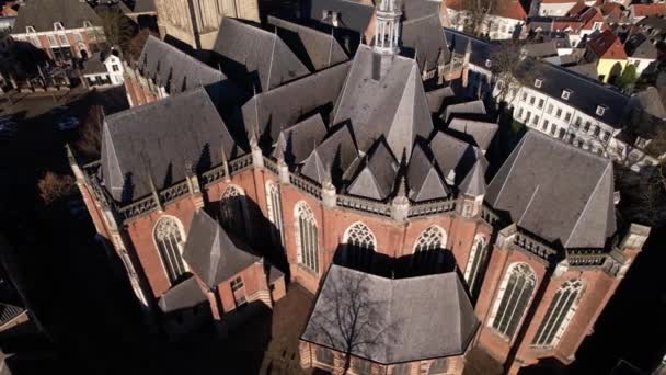 Horní Část Vzdušných Střech Kostela Walburgiskerk Odhalení Věže Malebném Středověkém — Stock video