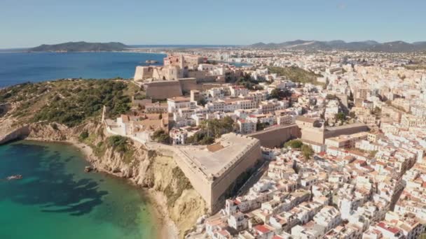 Αεροφωτογραφία Της Πόλης Ibiza Παλιά Πόλη Και Τείχη Της Πόλης — Αρχείο Βίντεο