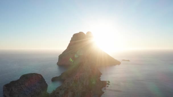 Vista Aérea Del Atardecer Detrás Vedra Ibiza Con Sunstar Mostrando — Vídeos de Stock