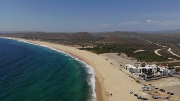 Hoge Zicht Kustlijn Neerstortende Golven Buurt Van Todos Santos Mexico — Stockvideo