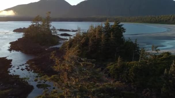 Vestkysten Vancouver Island Clayoquot Sound Med Hav Tåke Bak Øya – stockvideo