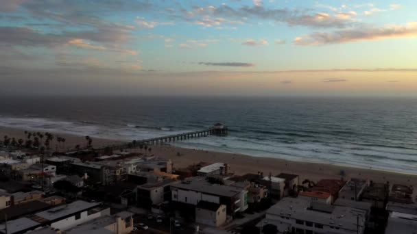 Cicha Plaża Molo Manhattan Beach Zmierzchu Góry Kalifornii Usa Antena — Wideo stockowe
