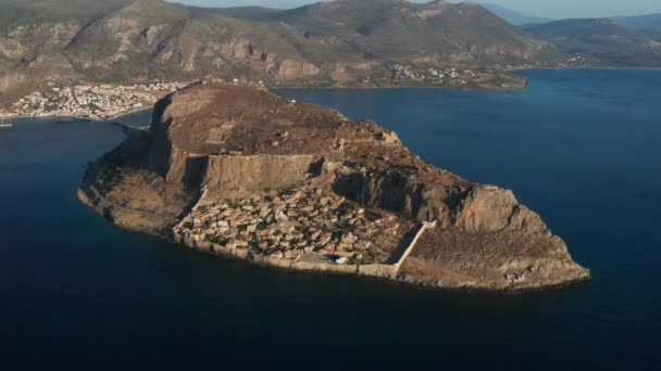 Scenic View Medieval Town Monemvasia Peloponnesos Griekenland Luchtfoto Drone — Stockvideo
