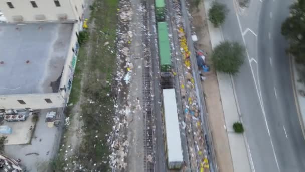 Entgleister Zug Nach Bahndiebstahl Plünderer — Stockvideo