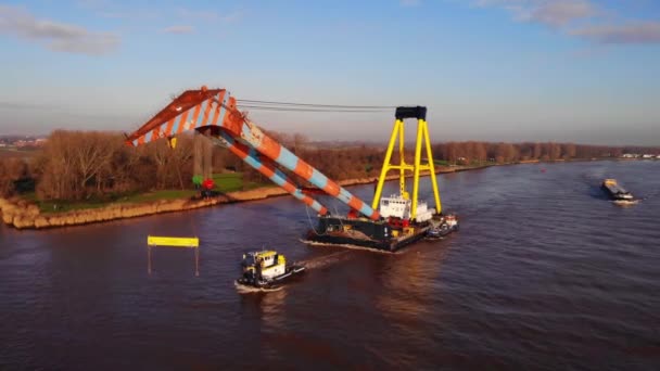 Tug Boat Pulling Hebo Lift Large Floating Crane Oude Maas — Stock Video