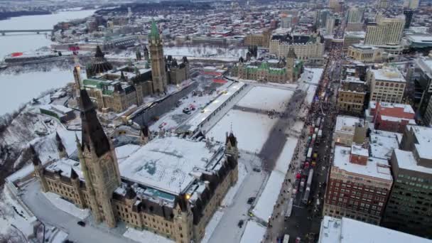 Drone Shot Freedom Trucker Rally Slater Streeten Ottawában Ontarióban 2022 — Stock videók