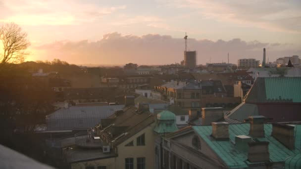 Sol Madrugada Llega Los Tejados Del Centro Helsingborg Suecia Mano — Vídeos de Stock