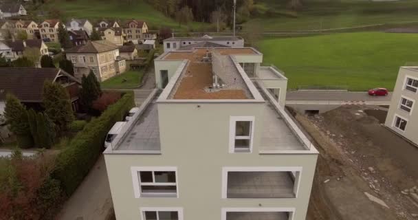 Kırsal Alanda Bir Apartman Inşaatı — Stok video