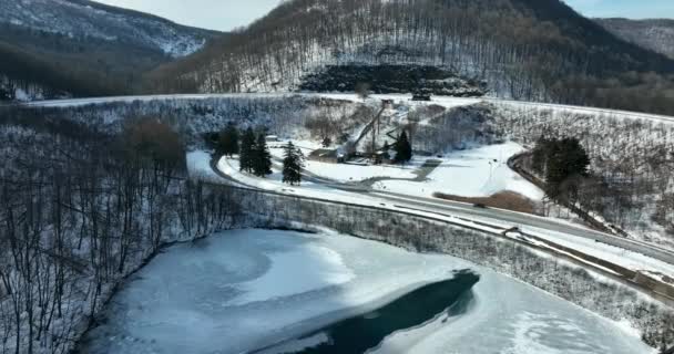 Allegheny Montanhas Inverno Neve Lago Congelado Condado Blair Altoona Pensilvânia — Vídeo de Stock