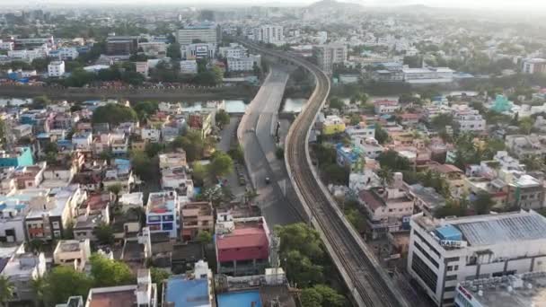 Воздушные Съемки Реки Кум Проходящей Через Город Ченнаи Река Кум — стоковое видео