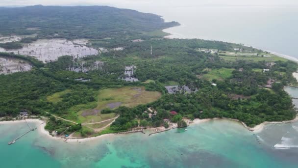 Panorama Air Yang Tenang Dari Resor Wisata Pantai Tanjung Lesung — Stok Video