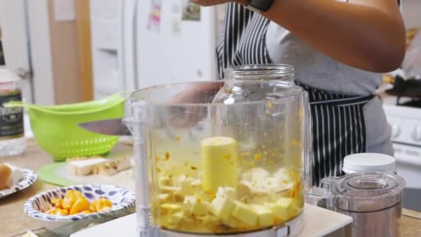 Putting Chopped Horseradish Food Processor Grind Paste Tincture Recipe — Stock Video
