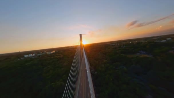 Drone Flyver Omkring Mauricio Baez Broen Ved Solnedgang Den Dominikanske – Stock-video