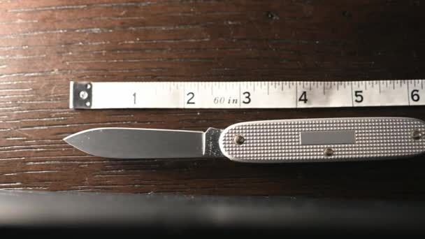 Slide Folding Blade Gentlemen Pocket Knife — Stock Video