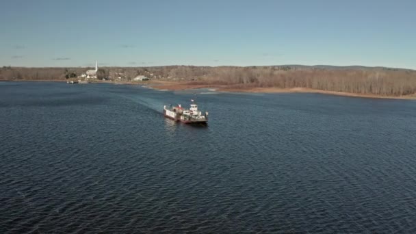 Αεροφωτογραφία Της Θαλάσσιας Μεταφοράς Quyon Ferry Πλοήγηση Στον Ποταμό Οττάβα — Αρχείο Βίντεο
