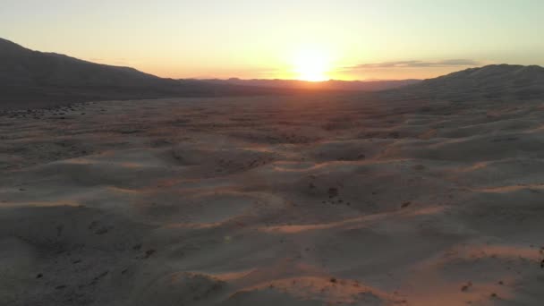 Kelso Dunes Muhteşem Günbatımının Panoramik Görüntüsü — Stok video