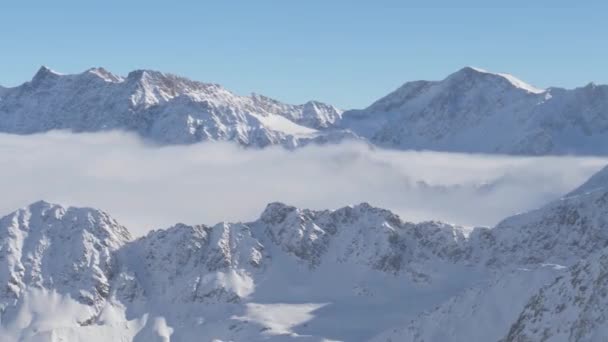 Vista Aérea Valle Las Tierras Altas Cubierto Niebla Soleado Día — Vídeos de Stock