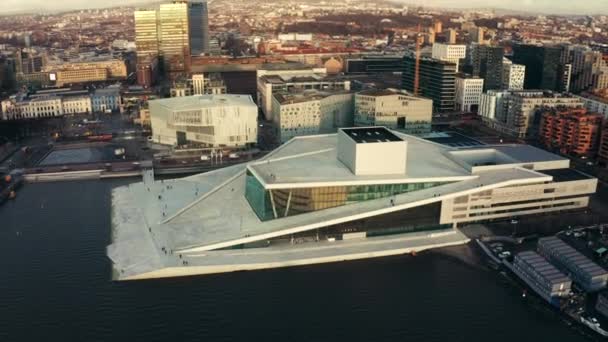 Downtown Oslo Noorwegen Hoge Kwaliteit Uitzoomen Luchtbeelden Oslo Opera House — Stockvideo